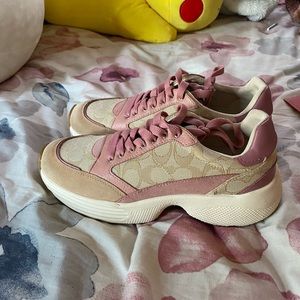 Coach pink monogram sneakers c152 tech runner